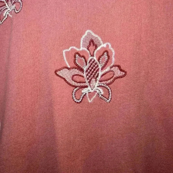 Loft Outlet Peach Pink 3/4 Sleeve Embroidered Floral Sweatshirt Women’s Size L - Picture 2 of 7